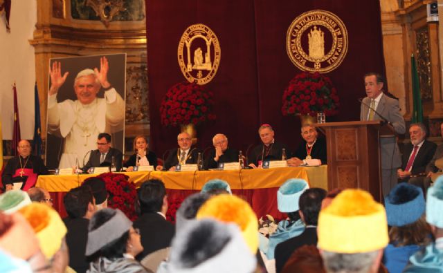 El prestigioso psiquiatra ha dictado la Lección Inaugural del Curso 2011-2012 de la UCAM - 1, Foto 1