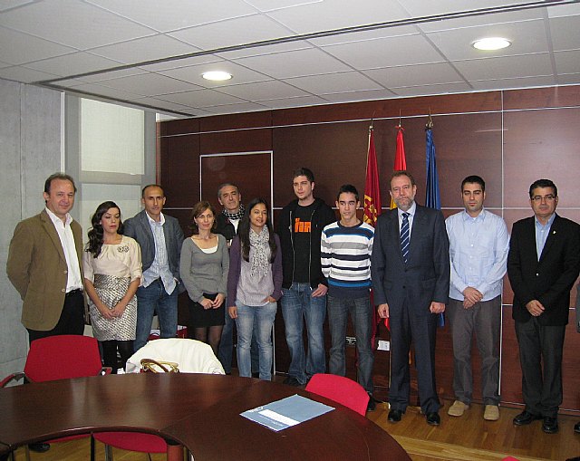 Una alumna de la Región obtiene el máximo galardón en el Certamen Nacional de Jóvenes Investigadores - 1, Foto 1