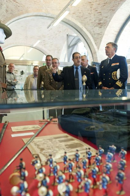 Una colección inédita descubre medio siglo de vida militar en Cartagena - 2, Foto 2