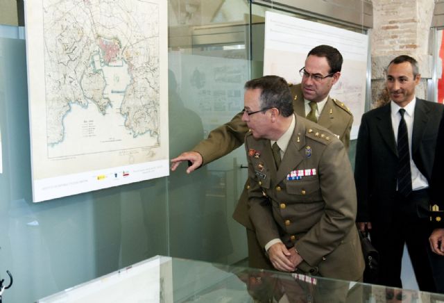 Una colección inédita descubre medio siglo de vida militar en Cartagena - 5, Foto 5