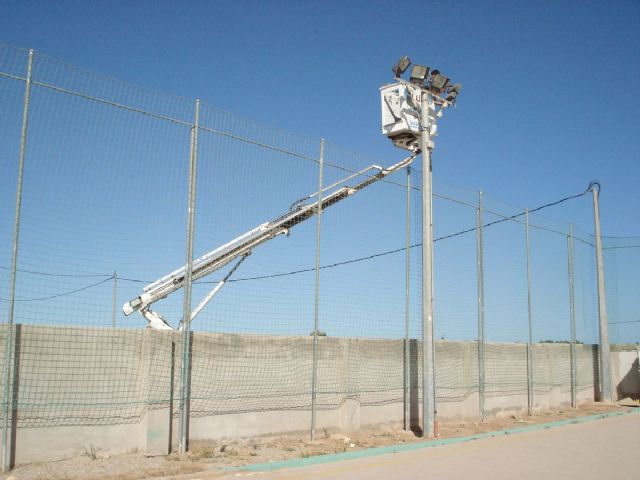 Las pistas polideportivas de El Albujón y Las Lomas renuevan su imagen - 1, Foto 1