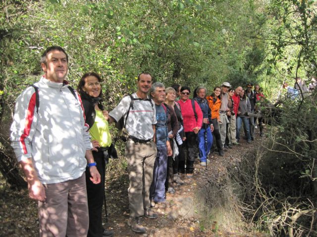 Una veintena de senderistas participan en una interesante ruta programada por el Parque Regional de Sierra Espuña, Foto 3