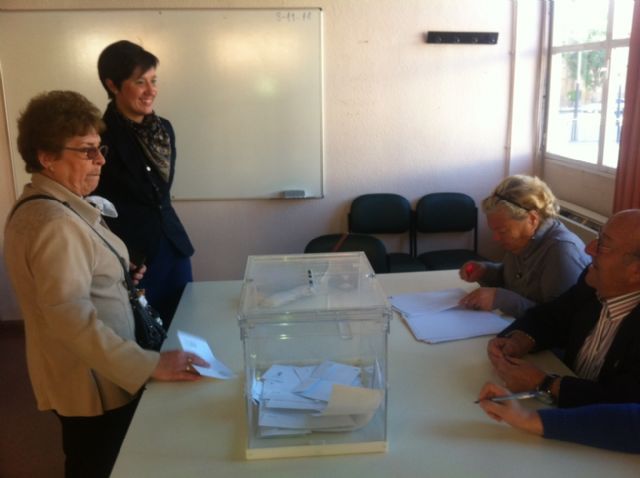 Se celebran las elecciones generales para elegir a los miembros del Consejo de Dirección del Centro Municipal de Personas Mayores, Foto 1