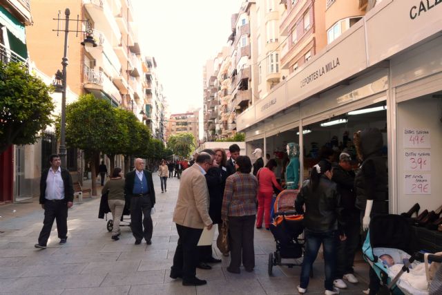 La IV FERIA OUTLET de Molina de Segura abre sus puertas hasta el domingo 13 de noviembre en el Paseo Rosales con la participación de 33 comercios - 3, Foto 3