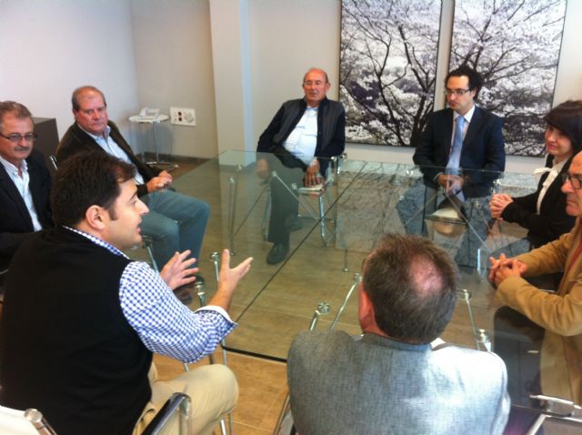 José Joaquin Peñarubia y Arsenio Pacheco visitan varias empresas del municipio - 4, Foto 4