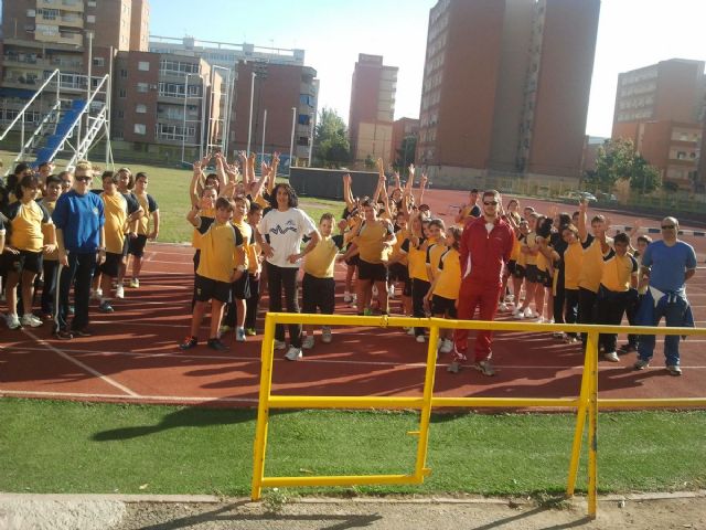 Alumnos del Hispania se aficionan al atletismo con el ADE - 4, Foto 4