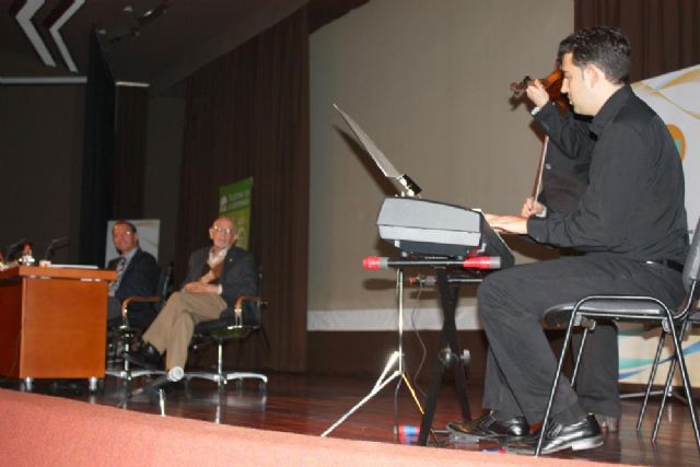 El Alcalde celebra el Día de la Escucha con los voluntarios del Teléfono de la Esperanza - 2, Foto 2