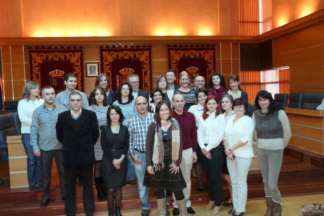 El Alcalde de Molina de Segura recibe a los participantes en el Encuentro europeo Comenius que coordina el Colegio Público El Romeral - 1, Foto 1