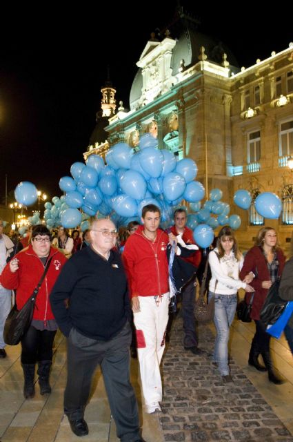 El Palacio Consistorial se vistió de azul para apoyar a los diabéticos - 4, Foto 4
