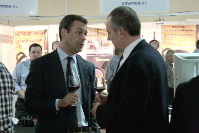 El Alcalde apoya los Vinos de Yecla en Alicante - 1, Foto 1