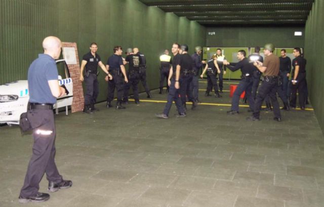 La Policía Local se emplea a fondo en la seguridad de los ciudadanos - 2, Foto 2