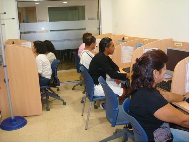Finaliza el curso de Informática Básica incluido en el programa Capacitación Sociolaboral 2011 - 2, Foto 2