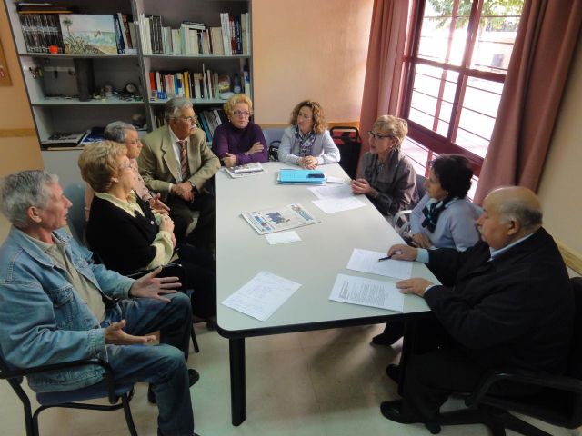 Pelegrín toma contacto con la nueva directiva de los Mayores de Infante para programar nuevas actividades - 1, Foto 1