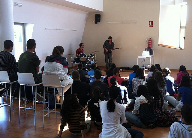 La concejalía de Juventud acerca el Centro de Ocio y Artes Emergentes a los institutos del municipio - 2, Foto 2