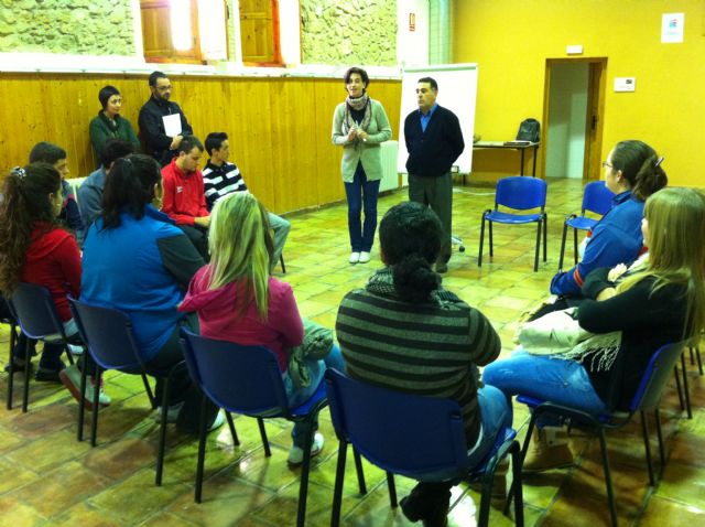 Catorce jóvenes del municipio participan en el Curso Especializado de Cocina - 1, Foto 1
