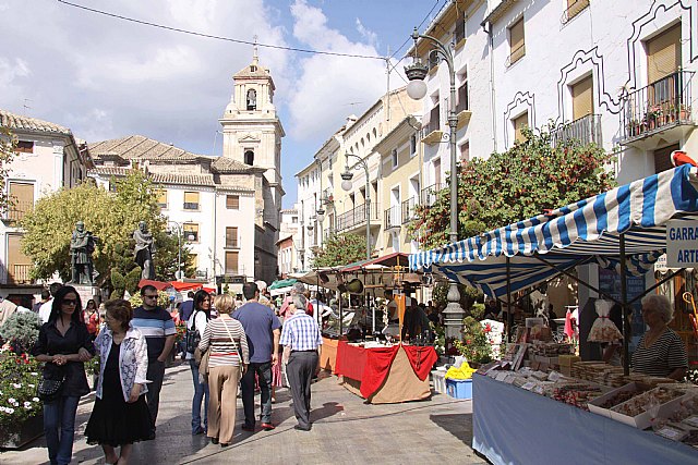 El Mercado del Peregrino vuelve este domingo a la Plaza del Arco - 1, Foto 1