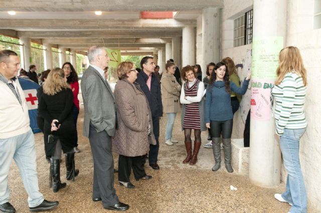 Los Derechos del Niño vuelan desde el IES Mediterráneo a todo el mundo - 3, Foto 3