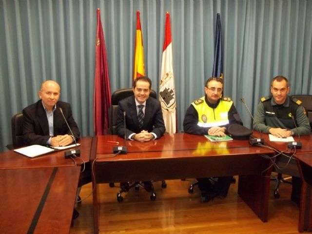 La coordinación en seguridad ciudadana entre la Policía Local de Lorquí y la Guardia Civil, muy sólida - 1, Foto 1