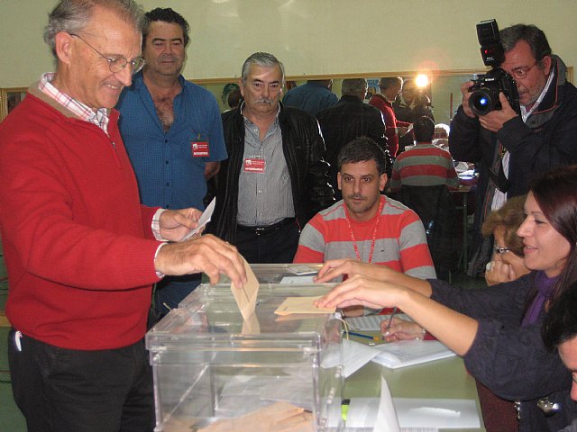 Costa Morata (IU-Verdes) anima a votar en la fiesta de la democracia - 1, Foto 1