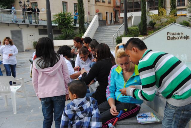 Éxito de participación en los talleres y juegos organizados en la plaza Balsa Vieja - 5, Foto 5