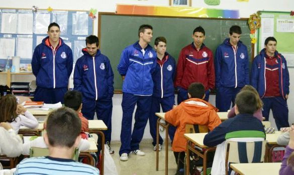 El Reale Cartagena visita varios centros escolares de la ciudad - 1, Foto 1