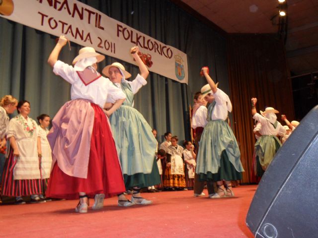 Cuatro grupos folklóricos participaron en el II Festival Folklórico Infantil Ciudad de Totana, Foto 4