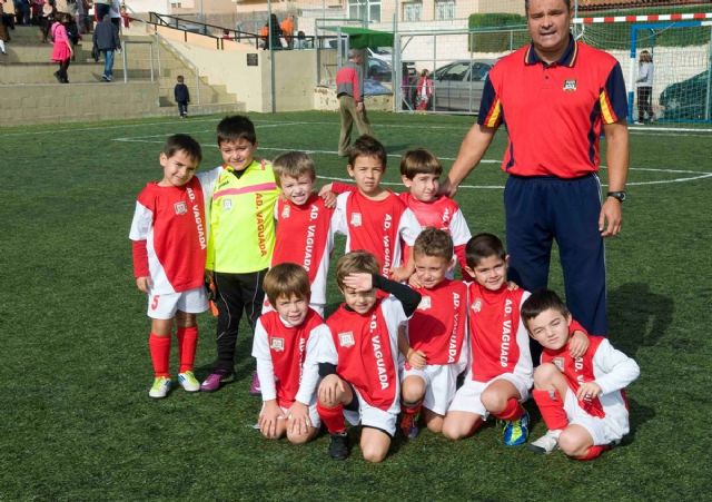 El gran juego y la deportividad protagonizan la Liga de Futbol base - 1, Foto 1