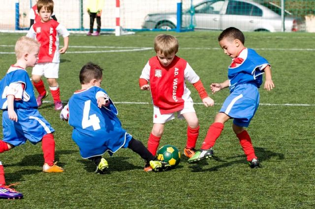 El gran juego y la deportividad protagonizan la Liga de Futbol base - 2, Foto 2