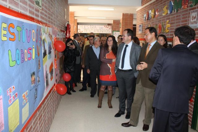 Cámara asiste a la inauguración del nuevo pabellón del colegio Profesor Enrique Tierno de Lobosillo - 3, Foto 3