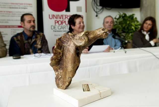 La madrileña Verónica Aranda gana el XXVI Premio de Poesía Antonio Oliver Belmás - 1, Foto 1