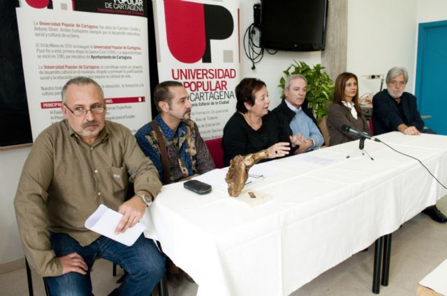 La madrileña Verónica Aranda gana el XXVI Premio de Poesía Antonio Oliver Belmás - 5, Foto 5