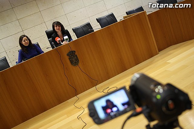 El presupuesto municipal de 2012 se reduce en 4 millones de euros al pasar de 25 a 21 - 2, Foto 2