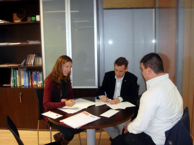 El lunes se pone en marcha un nuevo punto de préstamo de bicicletas en la Casa del Estudiante - 1, Foto 1