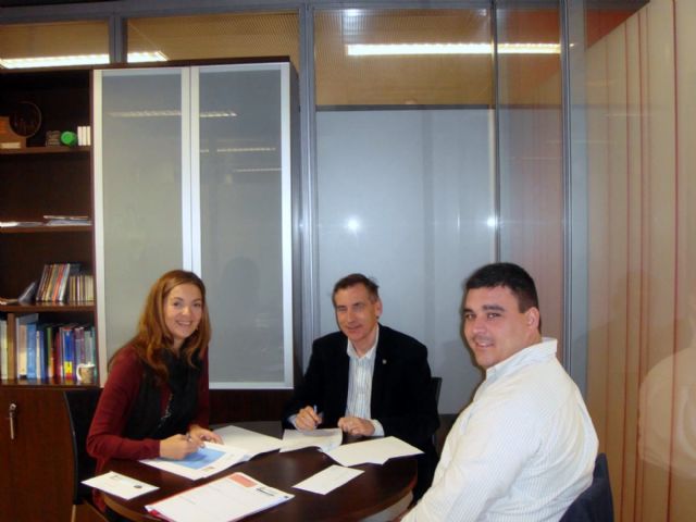 El lunes se pone en marcha un nuevo punto de préstamo de bicicletas en la Casa del Estudiante - 2, Foto 2