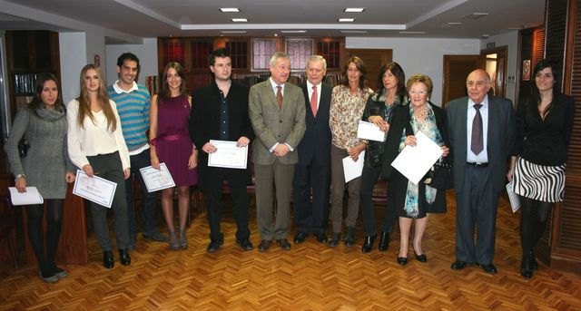 Valcárcel elogia la importante contribución del sector farmacéutico para el buen funcionamiento del actual sistema de salud - 1, Foto 1