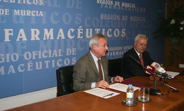 Valcárcel elogia la importante contribución del sector farmacéutico para el buen funcionamiento del actual sistema de salud - 2, Foto 2