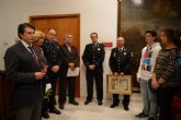 Entregan la Cruz al Mérito Policial al Cabo de la Policía Local de Lorca Juan García Meca