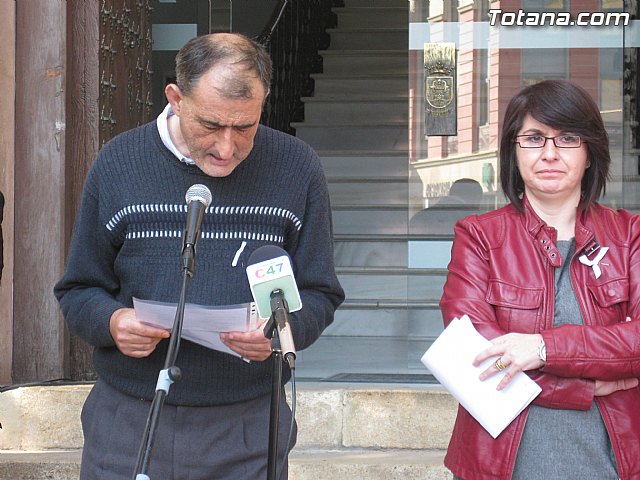 Totana se suma a la lucha contra la violencia de gnero con una concentracin silenciosa. - 18