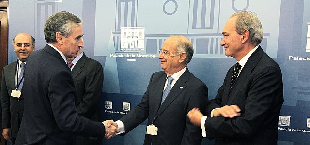 Ramón Jáuregui firma un protocolo con asociaciones y entidades bancarias y financieras para la recuperación de Lorca y el impulso de su actividad económica - 3, Foto 3