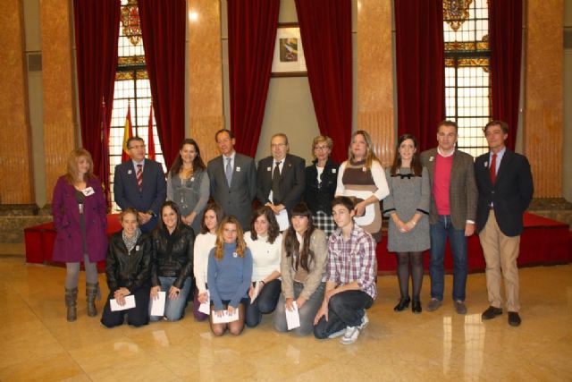 El Alcalde entrega a Radio Ecca Fundación Canaria el premio Murcia en Igualdad - 1, Foto 1