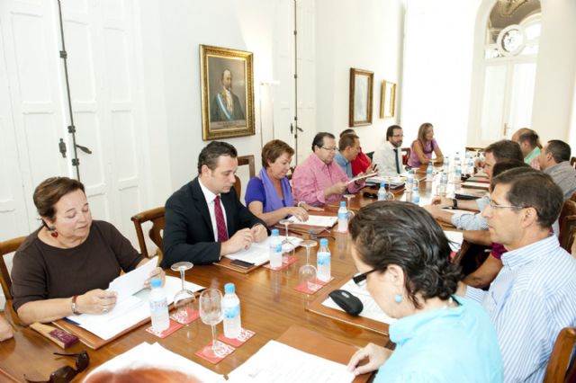 Subvenciones y mercadillo navideño en la Junta de Gobierno del lunes - 1, Foto 1