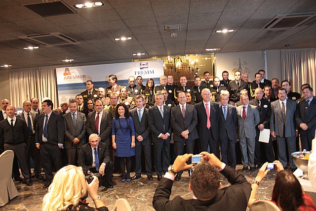 Las fuerzas de seguridad del Estado premian la profesionalidad de vigilantes y colaboradores responsables de seguridad en empresas - 1, Foto 1