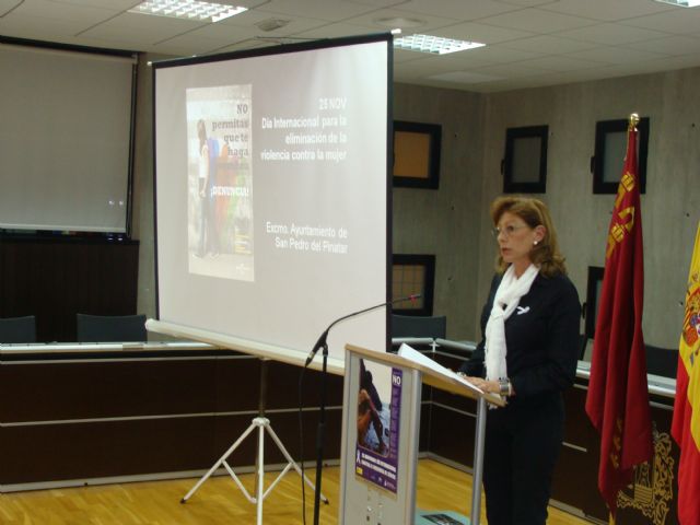 San Pedro del Pinatar denuncia la violencia de género en un acto institucional - 2, Foto 2