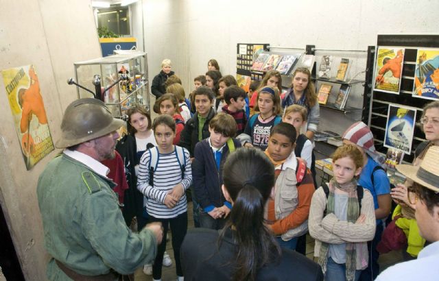 La vida en los refugios de la guerra se abre a los ojos de los niños - 3, Foto 3