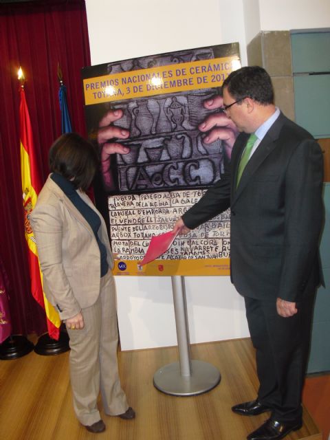 Totana celebra el próximo 3 de diciembre la entrega de la segunda edición de los Premios Nacionales de Cerámica 2011, Foto 1