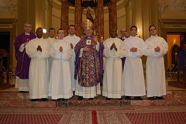 Siete seminaristas de la Diócesis de Cartagena reciben los ministerios de Lectorado y Acolitado - 1, Foto 1
