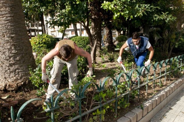 Los alumnos de El Apeadero devuelven a la Plaza del Lago su diseño original - 2, Foto 2