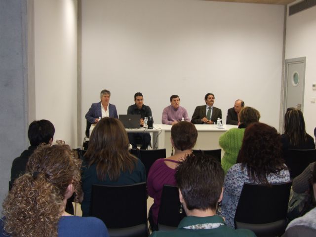 Emotiva despedida del taller de empleo de Blanca - 1, Foto 1