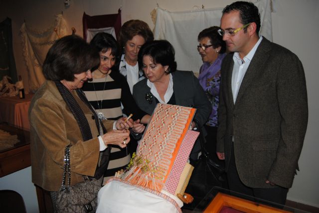 El encaje de bolillo convertido en arte - 1, Foto 1