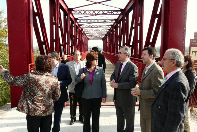 El puente metálico del antiguo ferrocarril sobre el Río Segura ha sido acondicionado como parte del recorrido de la Vía Verde del Noroeste en su tramo por Molina de Segura - 2, Foto 2